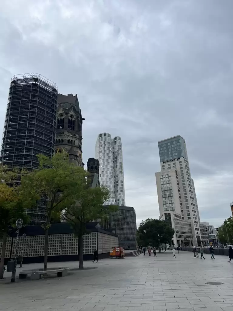 de62f453-4433-438f-b58e-3eb9b1cd1b36_1_105_c